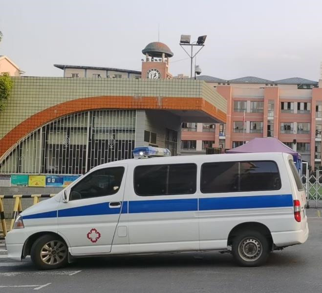 沁县救护车出租护送骨折病人一公里多少钱